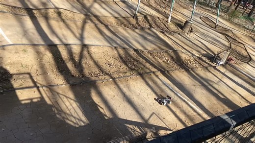 Team associated Rc8b4e 改16°kpi（主销内倾）场地试车，结尾有修改部分的图片，2025.11.29玩车记录