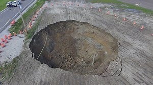 Giant sinkhole continues to grow in southern Illinois