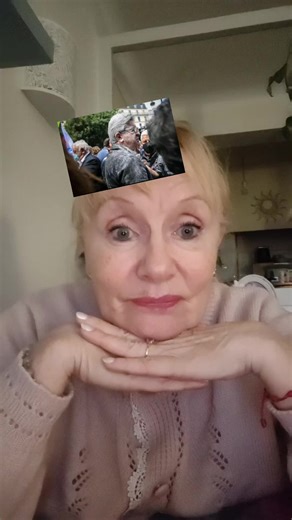 Vidéos de Castagnette (@castagnetteetmalolite) avec son original - Sam🇨🇵