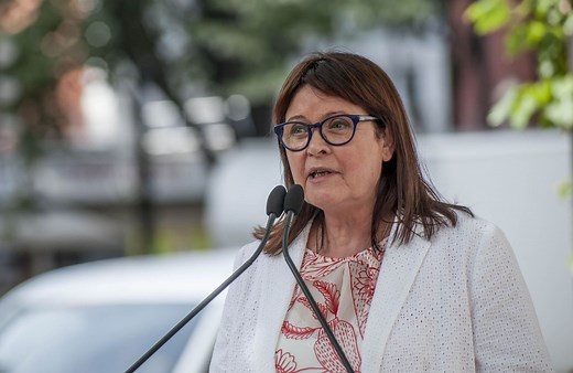 Jacques Brel : qui est France Brel, la seconde fille du chanteur ? - Elle