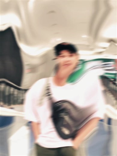 KANEE: Lagu Penuh Energi di Parkiran