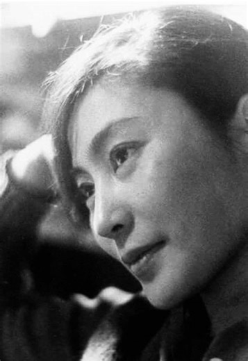 Creating Art with Yoko Ono's Influence