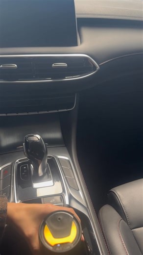 Noul difuzor IMKER AromaLUX XS02.AC PLUS îmbină designul sofisticat cu inovația tehnologică, oferind o experiență completă oriunde te afli – în mașină, acasă sau la birou. 🔸 Carcasă din aluminiu antiamprentă 🔸 Aspect modern și rezistență superioară 🔸 Dimensiune compacta 🔸 Culori elegante – Negru Titan și Auriu Cappuccino 🔸 Jucăuș sau sobru datorită luminilor ambientale 🔸 Programare simplă pe două moduri Home si Car 🔸 Controlul intensității 🔸 Durabilitate mare a rezervei de parfum datorit