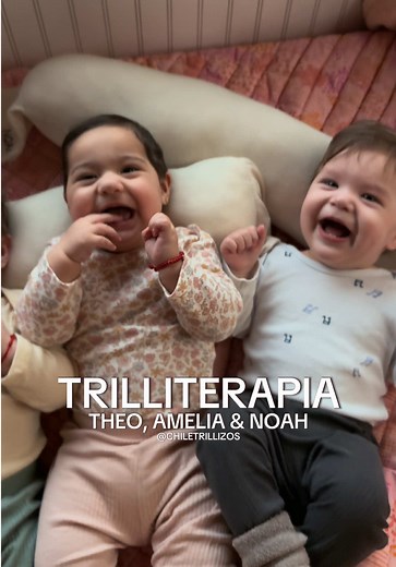 Trillirisas: bebé riendo 8 meses — Theo, Amelia & Noah