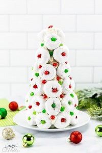 Your Christmas Party Guests Will LOVE This DIY Doughnut Tree - Making Lemonade