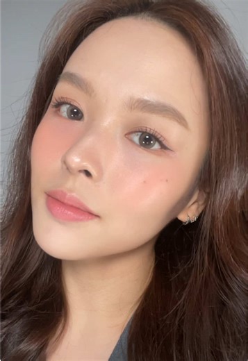 Exploring Cream and Liquid Blush Techniques