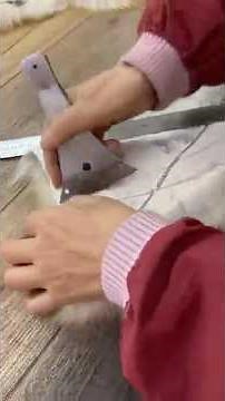 Cutting and sewing the fur #fur #sewing #janefur #satisfying #furfactory