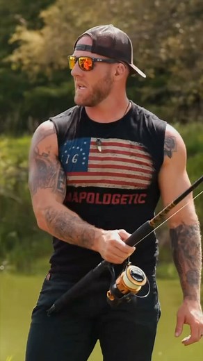 Mike Dragich | ⚡️🐊 Blue Collar Hunts isn’t your average hunting experience! Whether you’re an individual or a brand, come catch gators with us and create... | Instagram