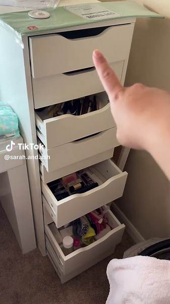 It’s time for us to move out of our rental I’m truly going to miss this house I’m grateful we got to call this place home for as long as we did! 💛 #movingwithkids #movingvlog #newbornmom #firsttimeparents