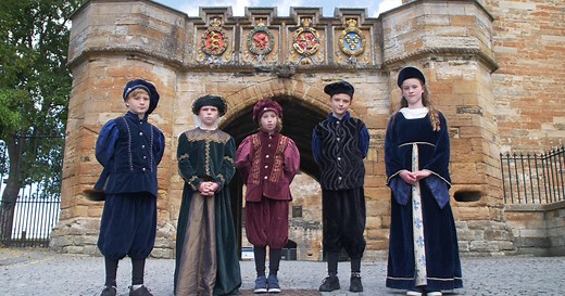 Explore Linlithgow Palace virtually with the Junior Tour Guides | HistEnvScot