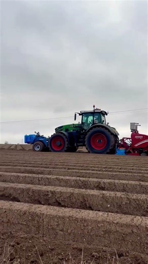 Plantation de pdt avec le FENDT ❤️‍🔥