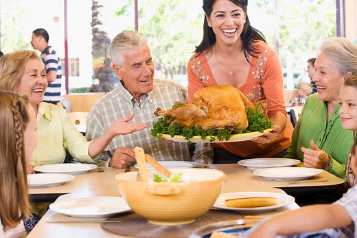 These Thanksgiving Jokes Will Keep the Whole Table Laughing Through Dinner