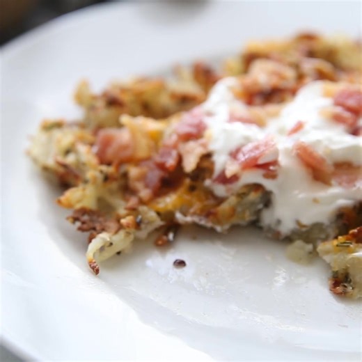 😋Recipe: https://www.recipegirl.com/waffle-iron-hash-browns/ Waffle Iron Hash Browns are a delicious and fun recipe to try for a weekend breakfast. | RecipeGirl