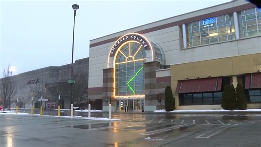Emerald Square Mall temporarily closed due to water leak, fire officials say
