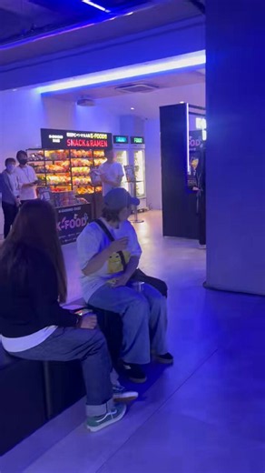 文化院PCバン営業3日目💫ゲームも、超高速インタネットも、K-foodも全部無料で1時間たっぷり経験できます❤️‍🔥予約なしでもOK🙆‍♀️🙆10:00~18:00まで遊びに来てください🏃‍♂️「K-GAMING BASE: 韓国PCバン体験展示」#ゲームプレイ #game #インターネット #PCバン　#韓国　#チケッティング#大阪イベント