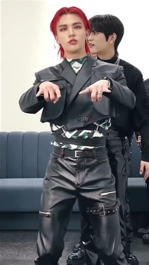 Hyunjin speaking in… some alien language 😂 #hyunjin #skz #skzconcert #hyunjinskz #skzfunny