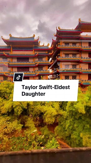 Lirik Terjemahan Eldest Daughter oleh Taylor Swift