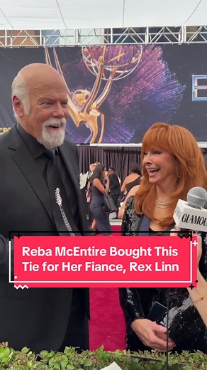 Reba McEntire y Rex Linn anuncian su compromiso en los Emmys