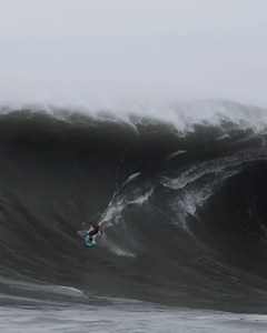 🏄‍♂️ Alo Slebir 🎥 Kyle Buthman 🇺🇸 Mavericks, California 🗓️ 23-24, December 2024 Watch more "Mavericks": https://nobodysurf.com/location/point/Mavericks/ #nobodysurf #surfing | NobodySurf