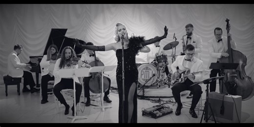 We've transformed The Weeknd's 'Die for You' into a classic 1970s #JamesBond theme feat. Tatum Langley 🖤🖤See PMJ live for a night of classic sounds and phenomenal talent -Tour dates at www.pmjtour.com | Postmodern Jukebox