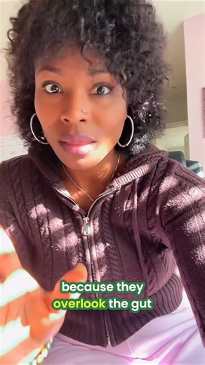 Certified Holistic Healer & Coach Aset on Instagram: "Link in bio.😊 Most people think they’re “detoxing” the gut… but they’re only clearing the path, not clearing the scum that’s blocking real healing. Juice cleanses? Enemas? Smooth Move tea? Gut flushes? 👉🏾 They move things out… but they don’t detox the root problem. THIS is why so many detoxes fail — and why you still feel stuck, bloated, inflamed, or sluggish. If you want the actual science + step-by-step fixes, the Ultimate Quick Start De