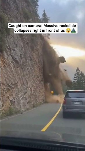 Caught on camera: Massive rockslide collapses right in front of us 😳⛰️#rockslide #landslide #dashcam
