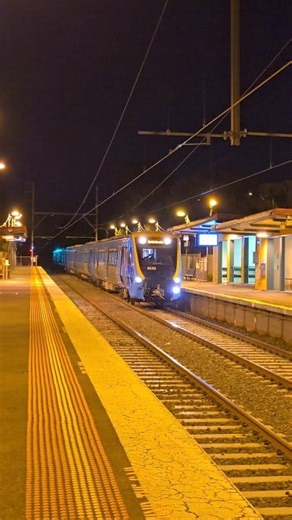Metro Trains Melbourne Alstom Xtrapolis 2.0 testing along the Craigieburn line. The Xtrapolis seen racing through Oak Park Station on the second night of testing on the Craigieburn line. October 2025. | Schony747 Youtube & DVD