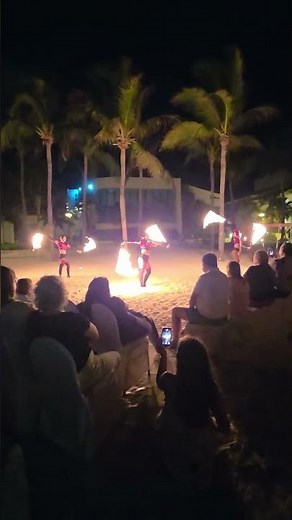 Grand Park Royal Cancun - Fireshow Part 1