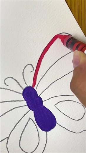 Draw a butterfly with ProMarker using simple and healing style!