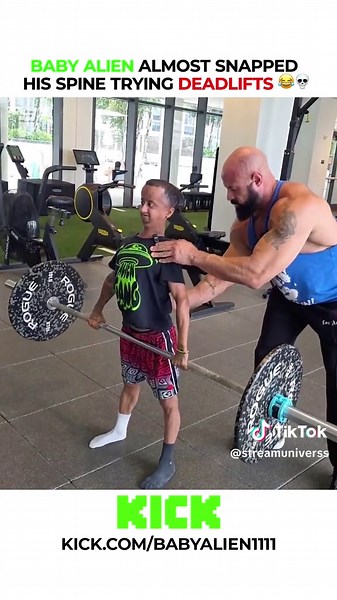 Baby Alien Almost Snapped His Spine Trying Deadlifts 💀 #funny #shorts #fitness