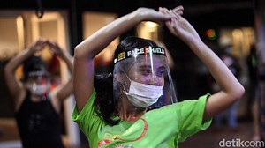 Masker Vs Face Shield, Lebih Efektif Mana untuk Cegah Corona?