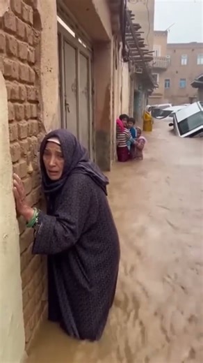 #فياضانات#اسفي # لا حول ولا قوه الا بالله 🥺😥😥😕