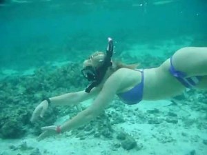 Scuba Diver Girls Snorkel the Cook Islands!!!