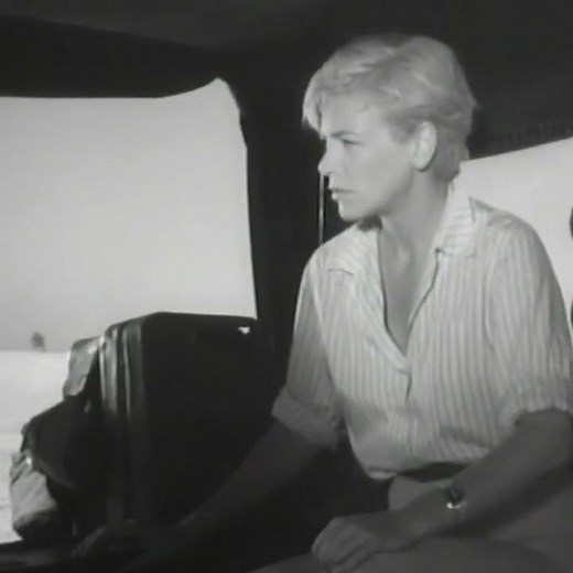 Deserted in the desert - Escape from the Sahara (1958) #shorts #warmovie