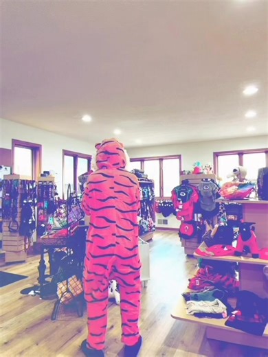 This tiger’s got the treats! 🐯🍬 Stop by Henny Penny today from 9–7PM for some Halloween fun — tricks, treats, and maybe a few surprises! Come snag some goodies (and maybe a dance move or two)! 🎃🕸️ #hennypennypetcorner | Henny Penny Pet Corner