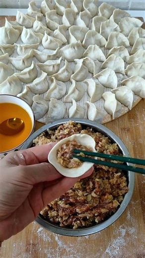 Street Style Veg Momos Recipe | Soft & Juicy