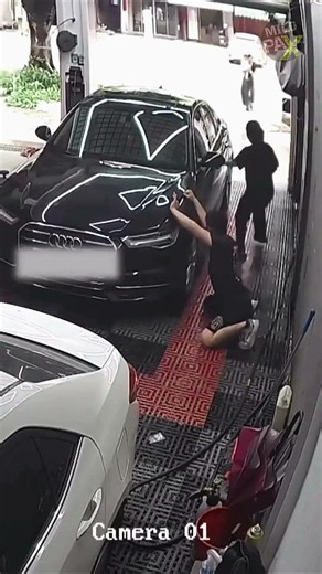 Why Should You Never Stand Near a Working Mechanic? 😨🔧