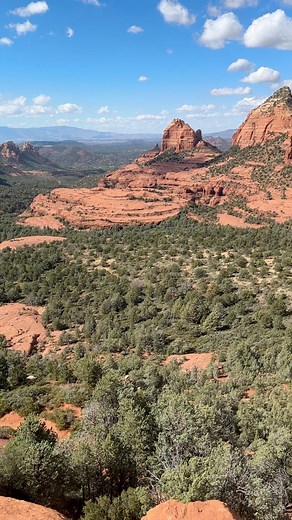 The views in Sedona are 🔥 #arizona #sedona | Where The Road Wanders