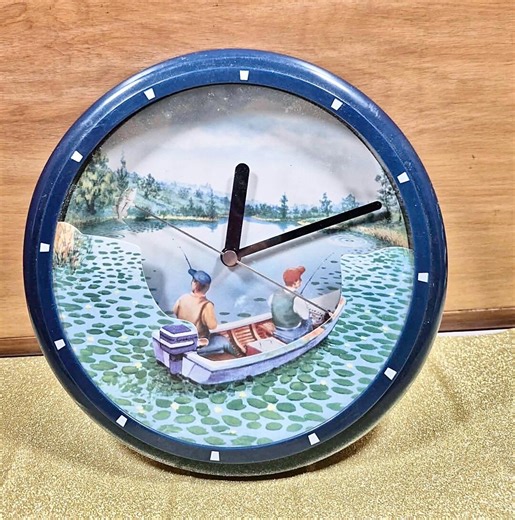 Vintage Bass Fishing Wall Clock - 3D Battery Operated - Great Fisherman’s Gift - Etsy