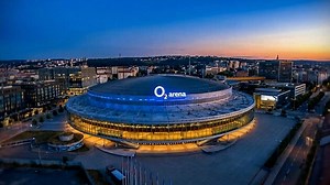 Nová reklama O2 je „AI remake“ reklamy Eurotelu z roku 1998 - iDNES.tv