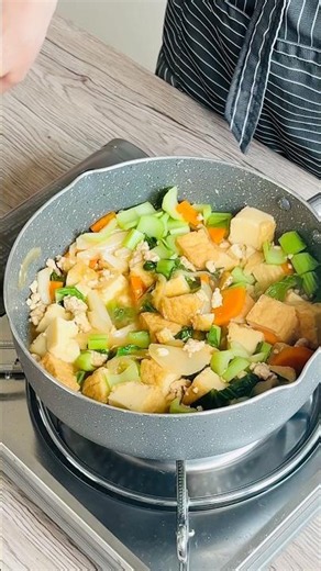野菜嫌いも克服？彩りそぼろ煮レシピ🥕🍲 #幼児食 #子供ごはん #栄養満点 #shorts