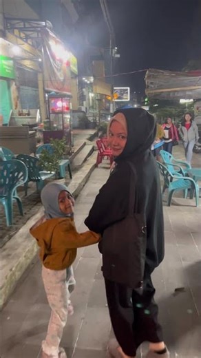 Wisata Malam Berastagi | Kuliner, Lampu, dan Udara Dingin #pariban #sidebudebu #sinabung #karo