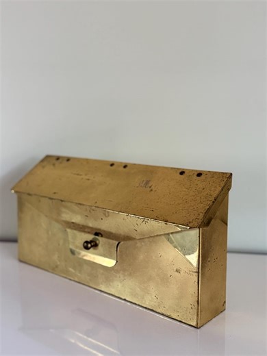 Vintage Brass Mailbox Wall Mount, Envelope Style Mail Holder, Polished Brass Letter Box, Mid Century Entryway Decor, Retro Mail Organizer