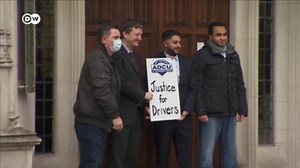 Uber makes UK drivers workers