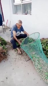 mesmerizing satosfizing lulla lizing video | Unusual Tunisian تونسي غير عادي | Facebook