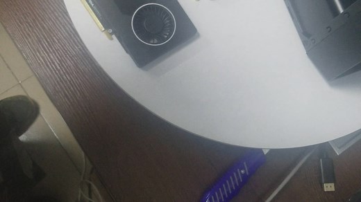 丽台专业显卡p2000和p1000外观对比