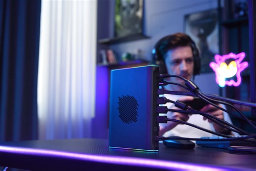 OneXGPU 2 Priced at $899: AMD Radeon RX 7800M GPU, M.2 Slot & Much More