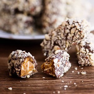 Homemade Almond Roca recipe and video