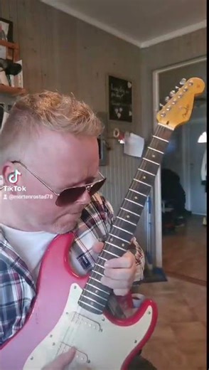 Blackmoore classic solo: #guitar #guitarist #stratocaster #rainbow #feel #emotional #passion