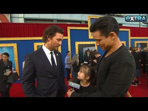 Mario Lopez Brings Daughter Gia to Interview Stars at the 'Sing' Premiere